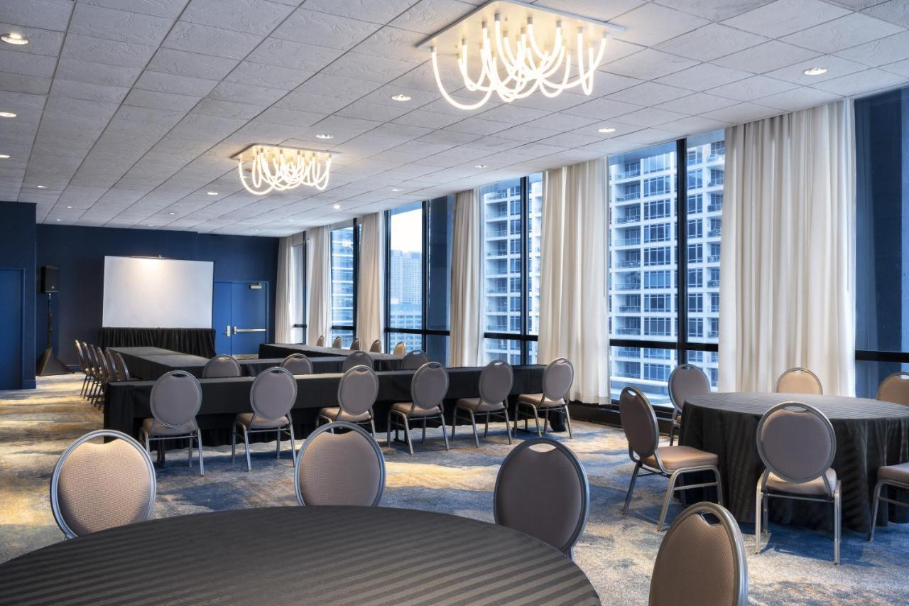 Voco Chicago Downtown - Riverwalk By Ihg Exterior foto