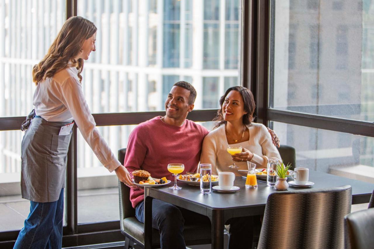 Voco Chicago Downtown - Riverwalk By Ihg Exterior foto