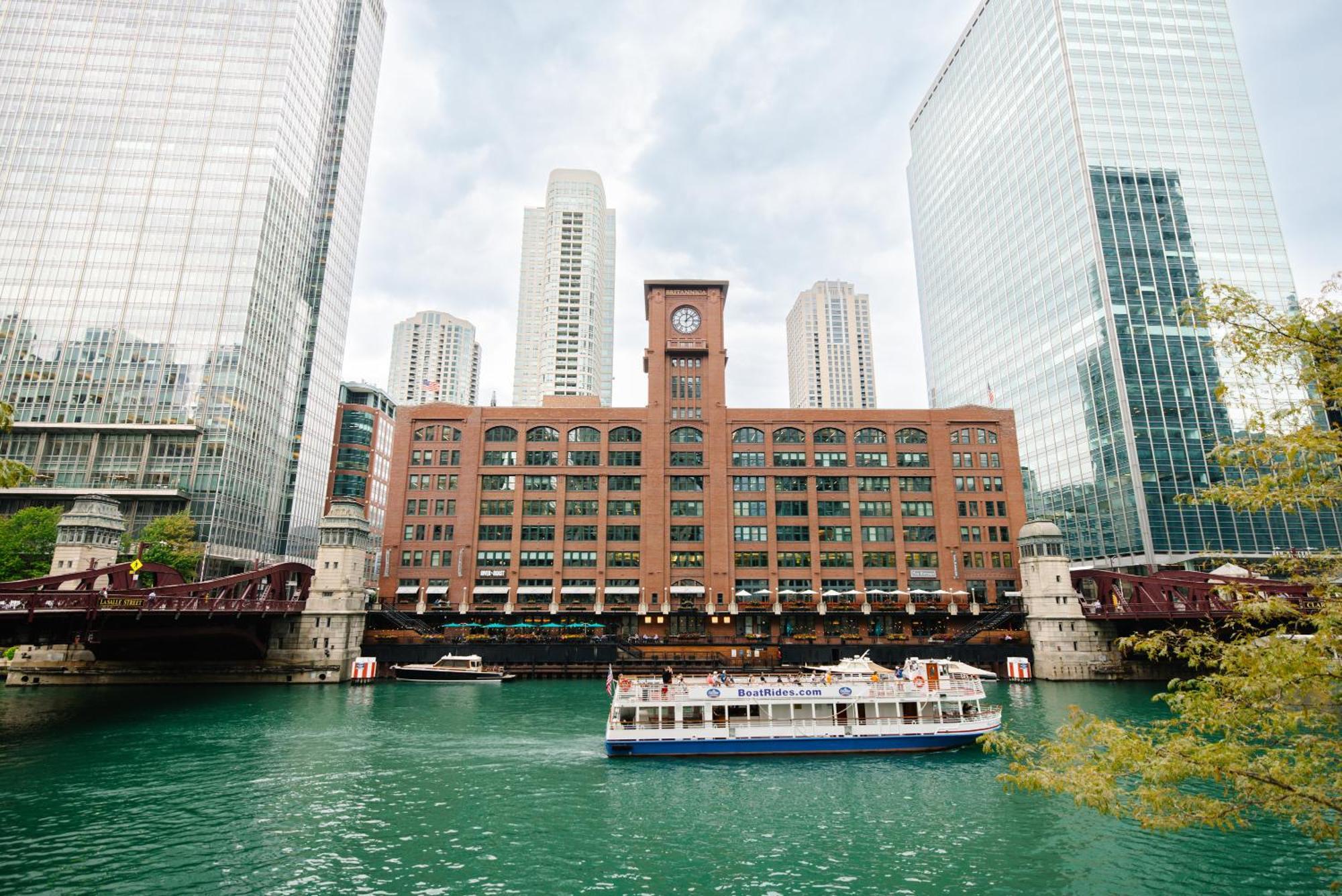 Voco Chicago Downtown - Riverwalk By Ihg Exterior foto